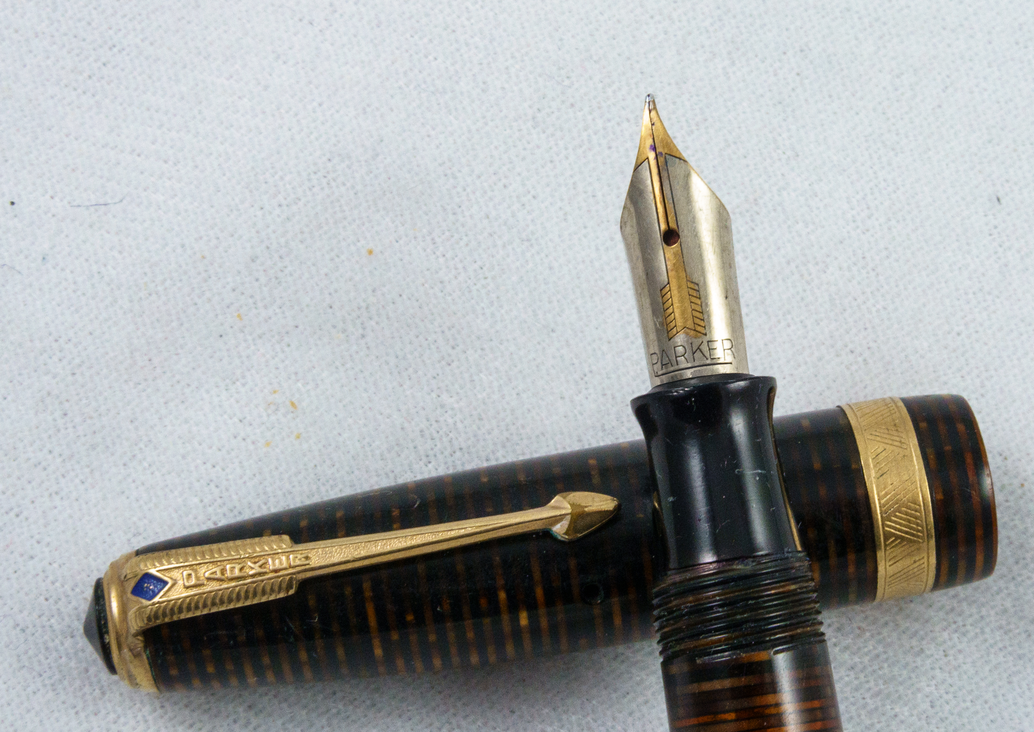 Parker Vacumatic - 1943 - Gold Pearl (Pen 2307) 