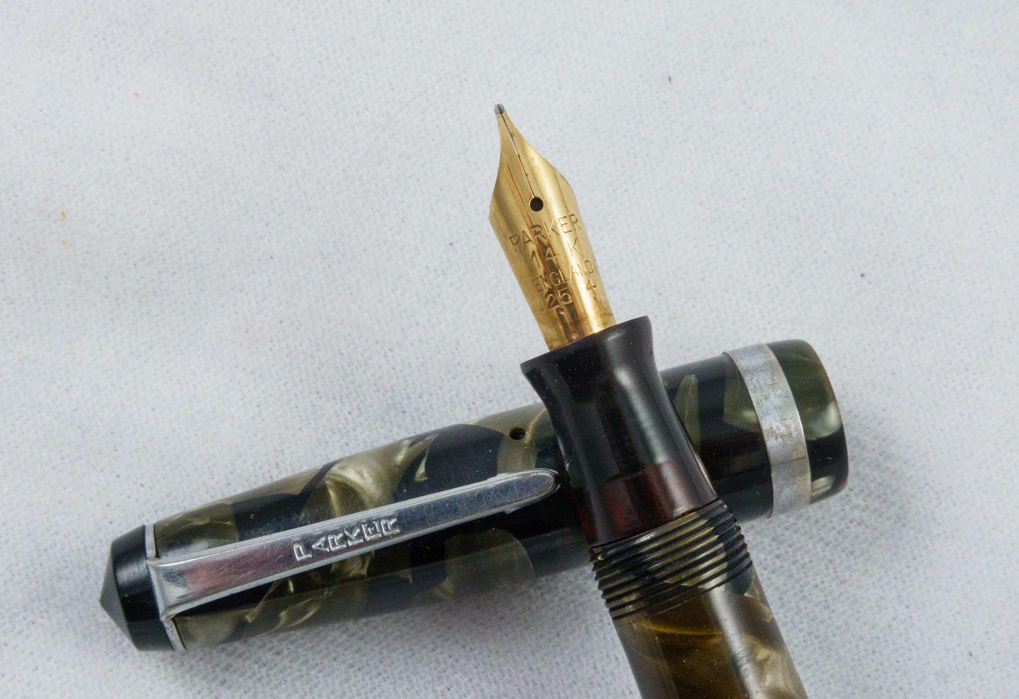 Parker Challenger - Gray-green-marbled (Pen 2590)