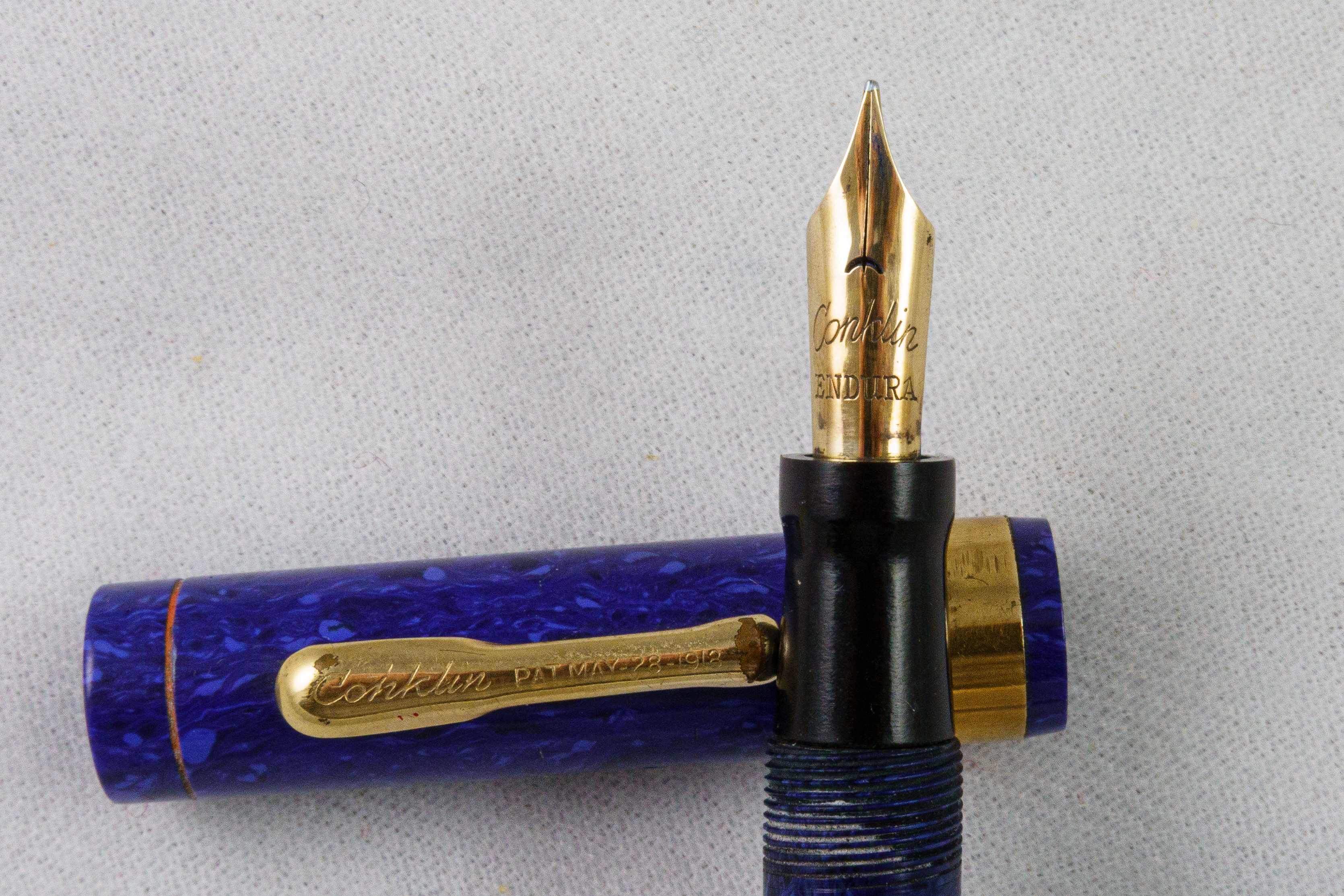 Sapphire Flat-top Conklin Endura - Junior - Pen 831