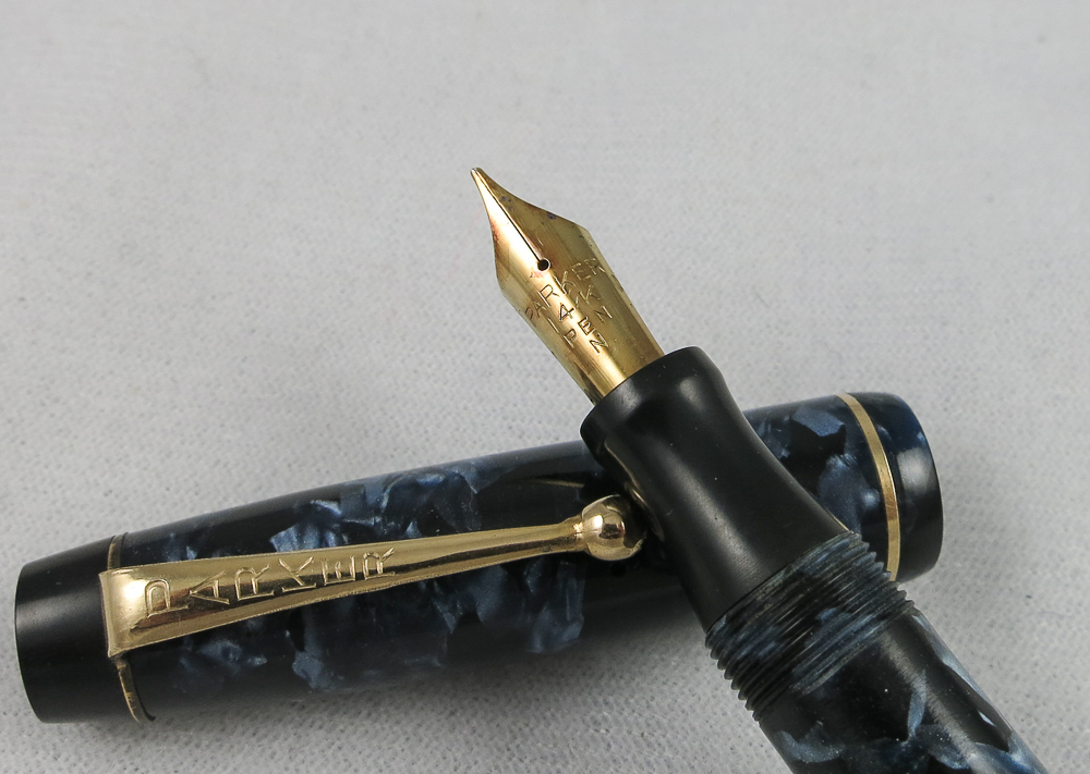 English Parker Victory Button Filler - Fine Stub Nib (SB559)